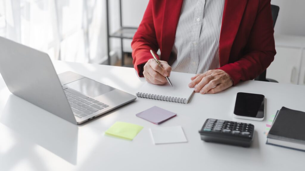 東京都の企業支援を強化するアサンテ社会保険労務士事務所が解説する業務改善助成金と状況報告の重要性